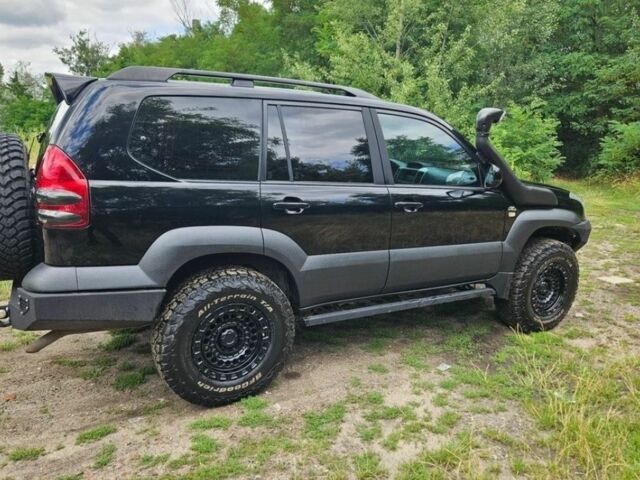 Черный Тойота Ленд Крузер Прадо 120, объемом двигателя 3 л и пробегом 245 тыс. км за 3700 $, фото 6 на Automoto.ua