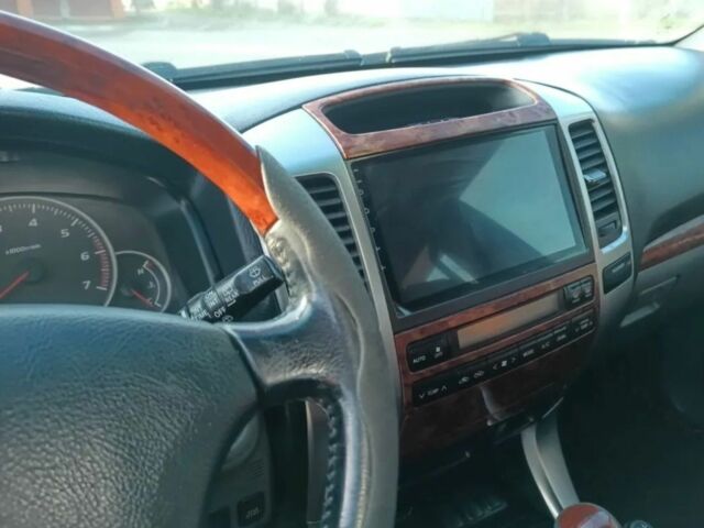 Черный Тойота Ленд Крузер Прадо 120, объемом двигателя 2.7 л и пробегом 239 тыс. км за 11000 $, фото 9 на Automoto.ua