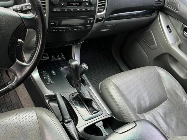 Черный Тойота Ленд Крузер Прадо 120, объемом двигателя 4 л и пробегом 168 тыс. км за 25000 $, фото 8 на Automoto.ua