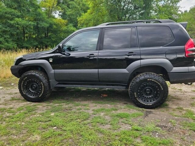 Черный Тойота Ленд Крузер Прадо 120, объемом двигателя 3 л и пробегом 245 тыс. км за 3700 $, фото 3 на Automoto.ua