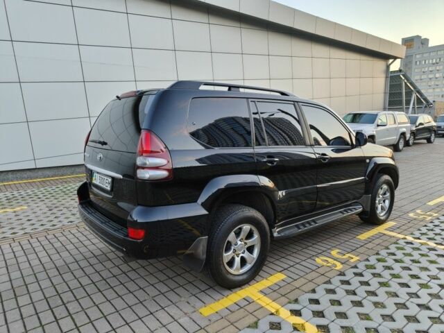 Черный Тойота Ленд Крузер Прадо 120, объемом двигателя 4 л и пробегом 134 тыс. км за 19500 $, фото 4 на Automoto.ua