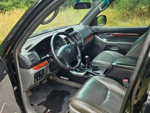 Черный Тойота Ленд Крузер Прадо 120, объемом двигателя 3 л и пробегом 245 тыс. км за 3700 $, фото 10 на Automoto.ua