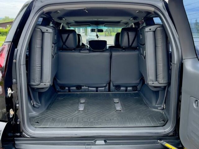 Черный Тойота Ленд Крузер Прадо 120, объемом двигателя 4 л и пробегом 285 тыс. км за 15000 $, фото 4 на Automoto.ua