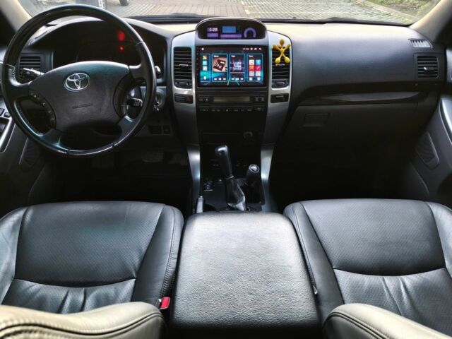 Черный Тойота Ленд Крузер Прадо 120, объемом двигателя 4 л и пробегом 134 тыс. км за 19500 $, фото 6 на Automoto.ua