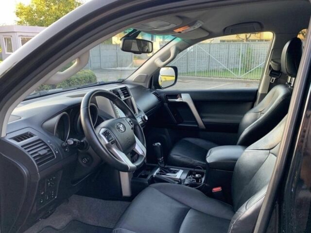 Черный Тойота Ленд Крузер Прадо 120, объемом двигателя 3 л и пробегом 190 тыс. км за 5700 $, фото 5 на Automoto.ua