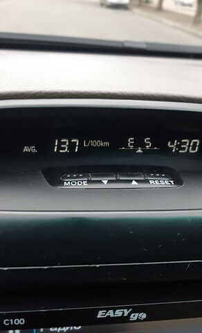 Тойота Ленд Крузер Прадо 120, об'ємом двигуна 4 л та пробігом 298 тис. км за 17000 $, фото 24 на Automoto.ua