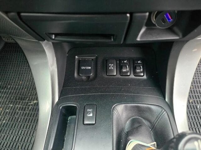 Сірий Тойота Ленд Крузер Прадо 120, об'ємом двигуна 3 л та пробігом 192 тис. км за 3900 $, фото 5 на Automoto.ua