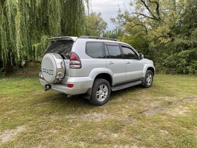 Тойота Ленд Крузер Прадо 120 2003 у Харкові на Automoto.ua Сірий Тойота Ленд Крузер Прадо 120, об'ємом двигуна 2.7 л та пробігом 282 тис. км за 9999 $, фото 2 на Automoto.ua