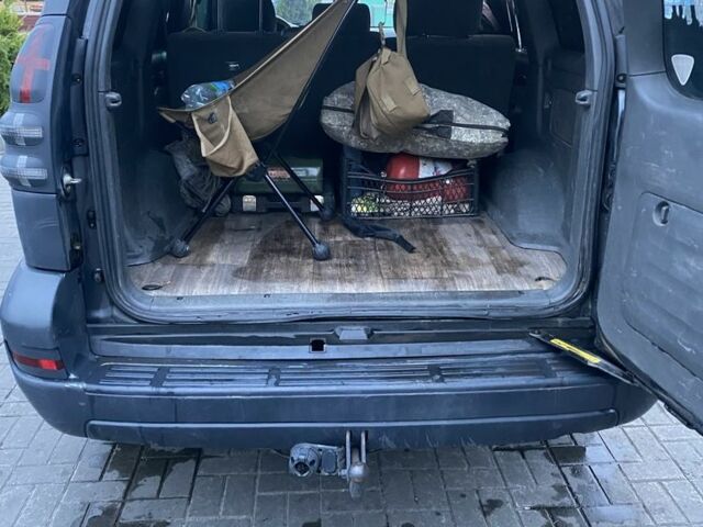 Серый Тойота Ленд Крузер Прадо 120, объемом двигателя 3 л и пробегом 470 тыс. км за 8398 $, фото 8 на Automoto.ua