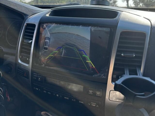 Серый Тойота Ленд Крузер Прадо 120, объемом двигателя 4 л и пробегом 3 тыс. км за 15500 $, фото 4 на Automoto.ua