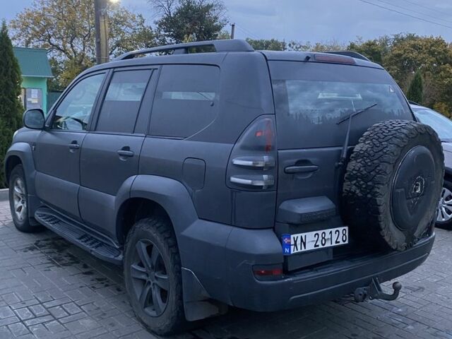 Серый Тойота Ленд Крузер Прадо 120, объемом двигателя 3 л и пробегом 470 тыс. км за 8398 $, фото 2 на Automoto.ua