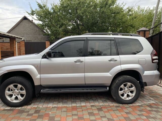 Серый Тойота Ленд Крузер Прадо 120, объемом двигателя 2.7 л и пробегом 270 тыс. км за 7800 $, фото 12 на Automoto.ua