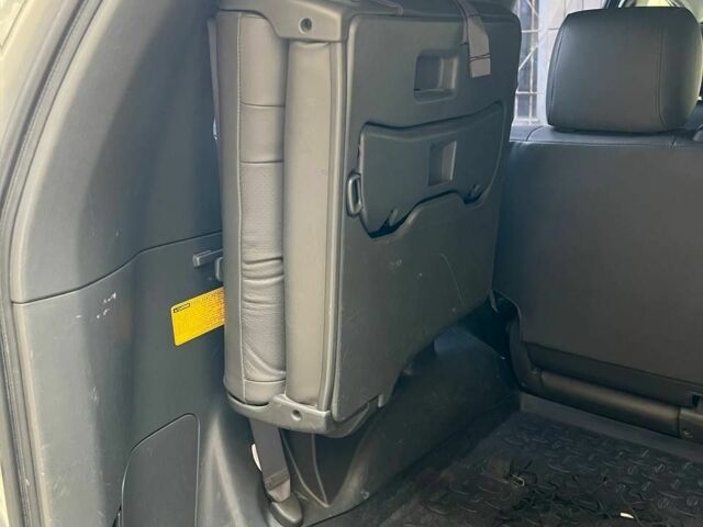 Сірий Тойота Ленд Крузер Прадо 120, об'ємом двигуна 3 л та пробігом 150 тис. км за 18000 $, фото 3 на Automoto.ua