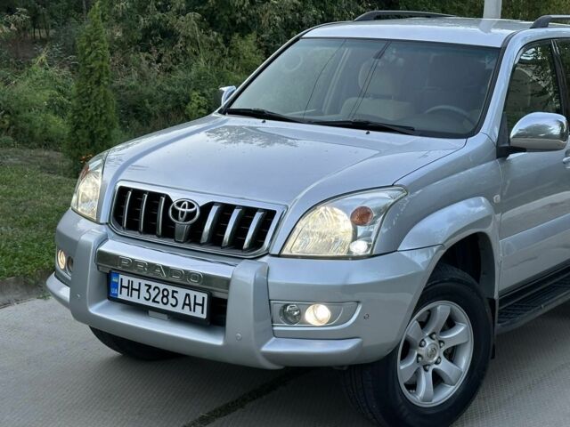 Серый Тойота Ленд Крузер Прадо 120, объемом двигателя 2.7 л и пробегом 241 тыс. км за 10300 $, фото 1 на Automoto.ua