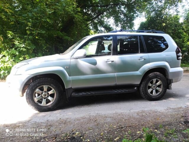 Сірий Тойота Ленд Крузер Прадо 120, об'ємом двигуна 3 л та пробігом 151 тис. км за 6943 $, фото 1 на Automoto.ua