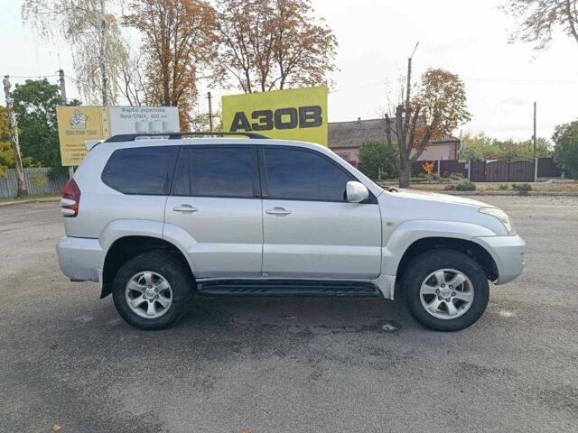 Тойота Ленд Крузер Прадо 120 2004 у Харкові на Automoto.ua Сірий Тойота Ленд Крузер Прадо 120, об'ємом двигуна 2.7 л та пробігом 300 тис. км за 11000 $, фото 3 на Automoto.ua