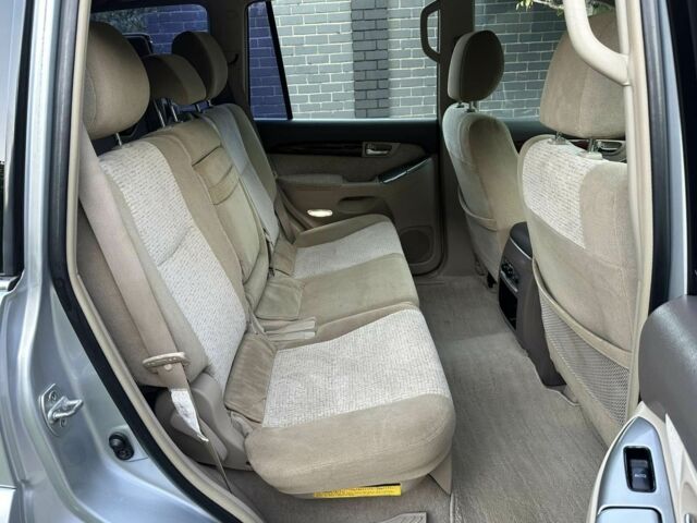 Серый Тойота Ленд Крузер Прадо 120, объемом двигателя 2.7 л и пробегом 241 тыс. км за 10300 $, фото 16 на Automoto.ua