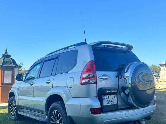 Серый Тойота Ленд Крузер Прадо 120, объемом двигателя 3 л и пробегом 333 тыс. км за 14558 $, фото 2 на Automoto.ua