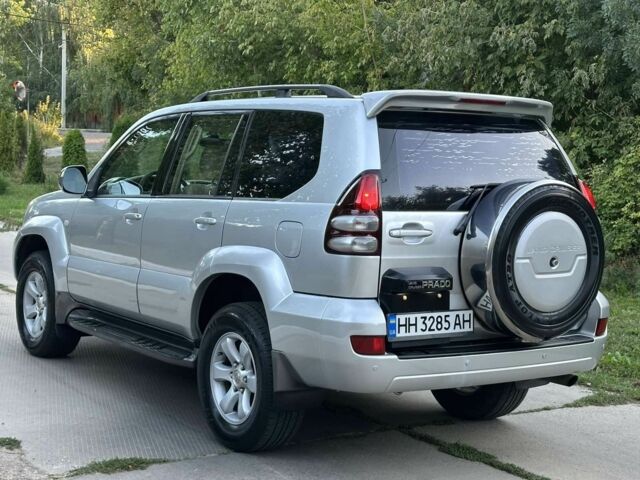 Серый Тойота Ленд Крузер Прадо 120, объемом двигателя 2.7 л и пробегом 241 тыс. км за 10300 $, фото 9 на Automoto.ua