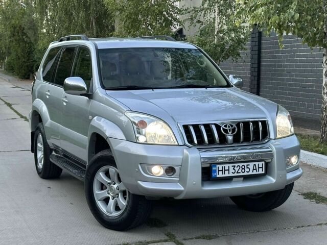 Серый Тойота Ленд Крузер Прадо 120, объемом двигателя 2.7 л и пробегом 241 тыс. км за 10300 $, фото 4 на Automoto.ua