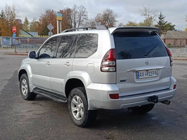 Тойота Ленд Крузер Прадо 120 2004 у Харкові на Automoto.ua Сірий Тойота Ленд Крузер Прадо 120, об'ємом двигуна 2.7 л та пробігом 300 тис. км за 11000 $, фото 5 на Automoto.ua