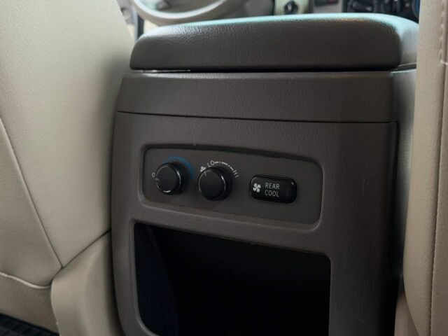 Сірий Тойота Ленд Крузер Прадо 120, об'ємом двигуна 2.7 л та пробігом 330 тис. км за 10500 $, фото 12 на Automoto.ua