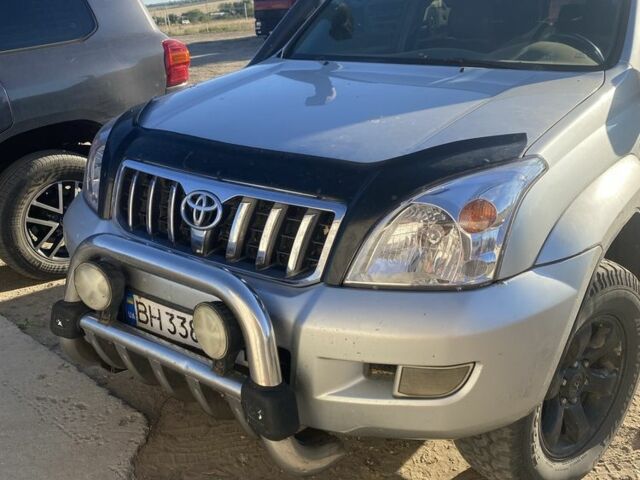 Сірий Тойота Ленд Крузер Прадо 120, об'ємом двигуна 3 л та пробігом 500 тис. км за 10000 $, фото 3 на Automoto.ua