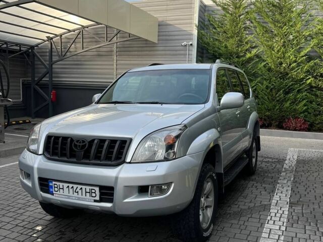 Сірий Тойота Ленд Крузер Прадо 120, об'ємом двигуна 4 л та пробігом 300 тис. км за 343 $, фото 1 на Automoto.ua