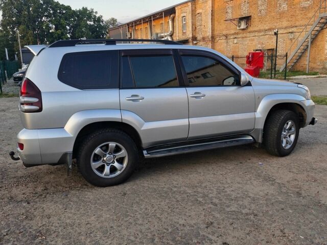 Серый Тойота Ленд Крузер Прадо 120, объемом двигателя 2.7 л и пробегом 265 тыс. км за 12500 $, фото 9 на Automoto.ua