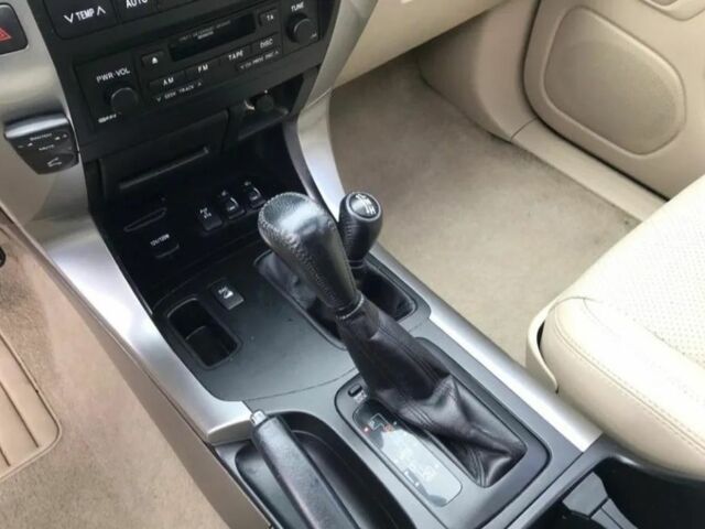 Серый Тойота Ленд Крузер Прадо 120, объемом двигателя 3 л и пробегом 274 тыс. км за 4000 $, фото 15 на Automoto.ua