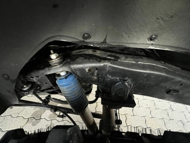 Серый Тойота Ленд Крузер Прадо 120, объемом двигателя 4 л и пробегом 320 тыс. км за 23000 $, фото 11 на Automoto.ua