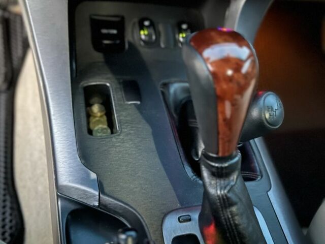 Серый Тойота Ленд Крузер Прадо 120, объемом двигателя 2.7 л и пробегом 275 тыс. км за 13500 $, фото 4 на Automoto.ua