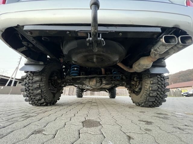 Серый Тойота Ленд Крузер Прадо 120, объемом двигателя 4 л и пробегом 320 тыс. км за 23000 $, фото 12 на Automoto.ua