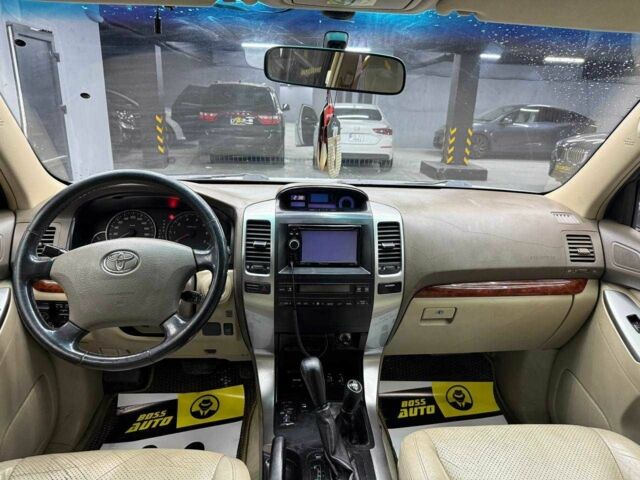 Сірий Тойота Ленд Крузер Прадо 120, об'ємом двигуна 4 л та пробігом 229 тис. км за 14200 $, фото 13 на Automoto.ua