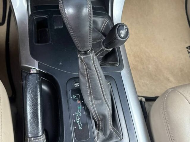 Серый Тойота Ленд Крузер Прадо 120, объемом двигателя 2.7 л и пробегом 310 тыс. км за 15500 $, фото 13 на Automoto.ua