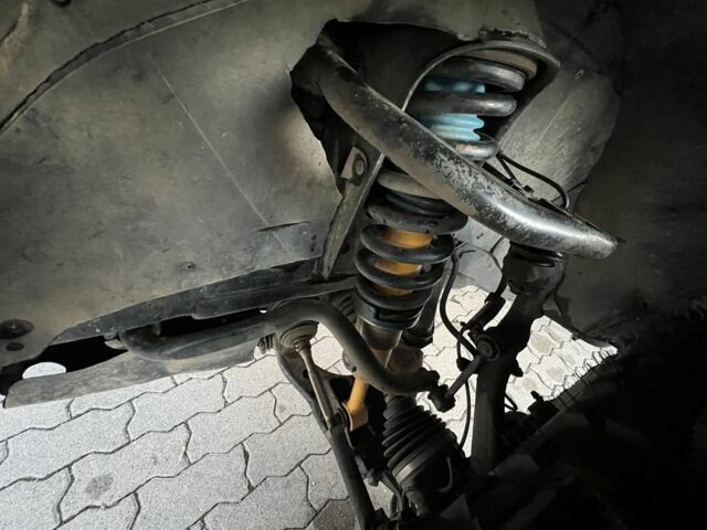 Серый Тойота Ленд Крузер Прадо 120, объемом двигателя 4 л и пробегом 320 тыс. км за 23000 $, фото 10 на Automoto.ua