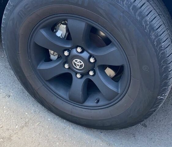 Сірий Тойота Ленд Крузер Прадо 120, об'ємом двигуна 4 л та пробігом 319 тис. км за 14000 $, фото 6 на Automoto.ua