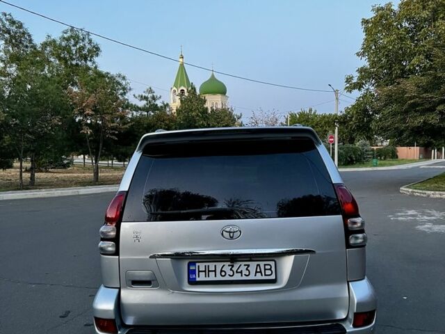 Серый Тойота Ленд Крузер Прадо 120, объемом двигателя 2.7 л и пробегом 275 тыс. км за 13500 $, фото 5 на Automoto.ua