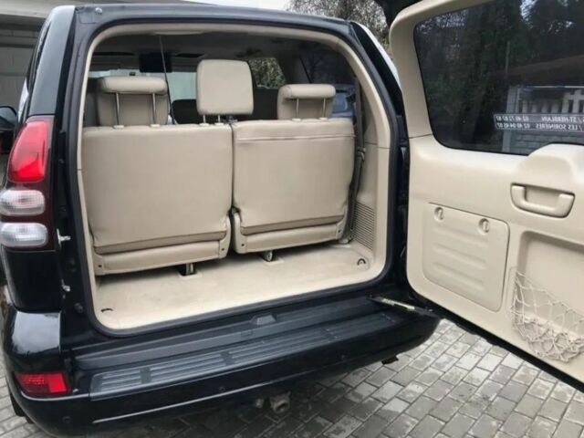 Серый Тойота Ленд Крузер Прадо 120, объемом двигателя 3 л и пробегом 274 тыс. км за 4000 $, фото 14 на Automoto.ua