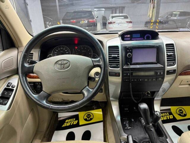 Сірий Тойота Ленд Крузер Прадо 120, об'ємом двигуна 4 л та пробігом 229 тис. км за 14200 $, фото 14 на Automoto.ua