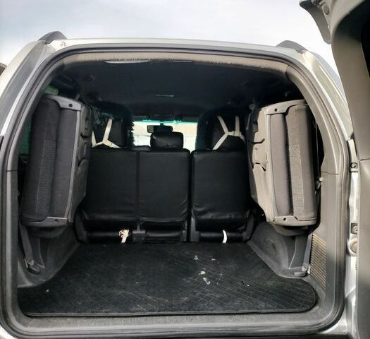 Серый Тойота Ленд Крузер Прадо 120, объемом двигателя 2.7 л и пробегом 250 тыс. км за 2600 $, фото 8 на Automoto.ua