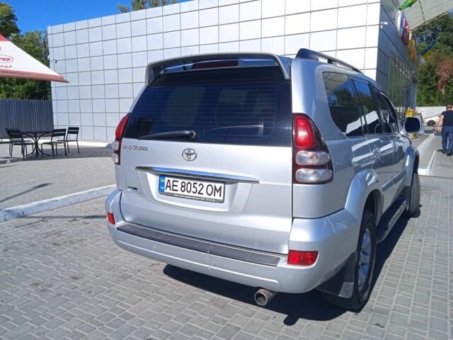 Серый Тойота Ленд Крузер Прадо 120, объемом двигателя 4 л и пробегом 230 тыс. км за 14700 $, фото 11 на Automoto.ua