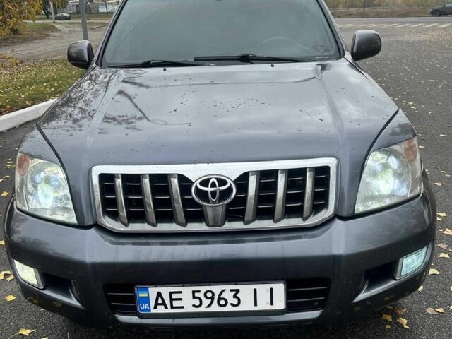 Серый Тойота Ленд Крузер Прадо 120, объемом двигателя 4 л и пробегом 230 тыс. км за 16500 $, фото 3 на Automoto.ua