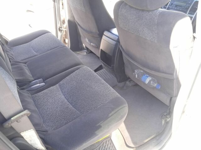 Серый Тойота Ленд Крузер Прадо 120, объемом двигателя 4 л и пробегом 230 тыс. км за 14700 $, фото 17 на Automoto.ua