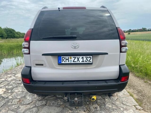 Серый Тойота Ленд Крузер Прадо 120, объемом двигателя 3 л и пробегом 243 тыс. км за 3300 $, фото 6 на Automoto.ua