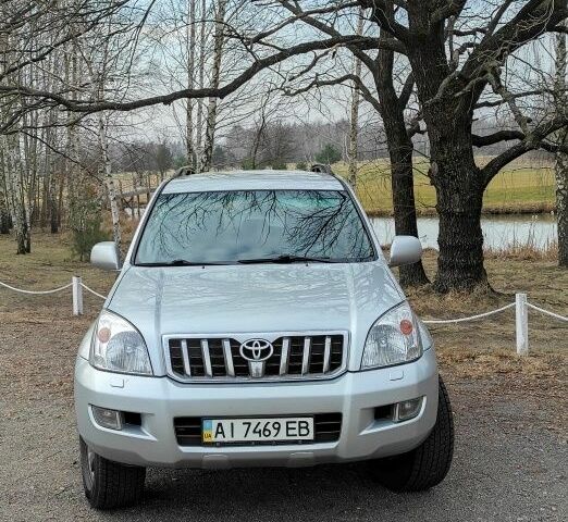 Серый Тойота Ленд Крузер Прадо 120, объемом двигателя 3 л и пробегом 388 тыс. км за 16900 $, фото 14 на Automoto.ua