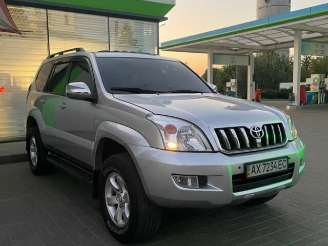 Сірий Тойота Ленд Крузер Прадо 120, об'ємом двигуна 4 л та пробігом 198 тис. км за 10500 $, фото 4 на Automoto.ua