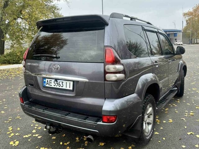 Серый Тойота Ленд Крузер Прадо 120, объемом двигателя 4 л и пробегом 230 тыс. км за 16500 $, фото 6 на Automoto.ua