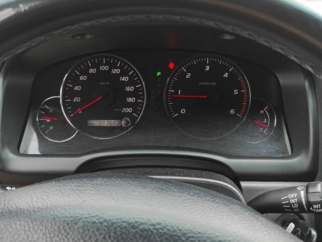 Серый Тойота Ленд Крузер Прадо 120, объемом двигателя 3 л и пробегом 388 тыс. км за 16900 $, фото 9 на Automoto.ua