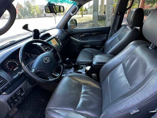 Сірий Тойота Ленд Крузер Прадо 120, об'ємом двигуна 4 л та пробігом 150 тис. км за 19000 $, фото 11 на Automoto.ua